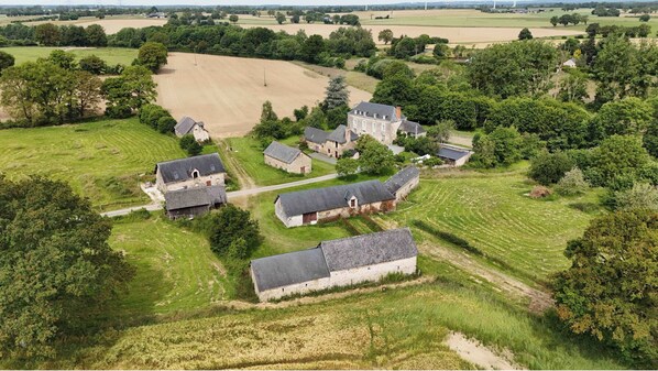 Exterior - Le Clos des Aulnes (Astillé)