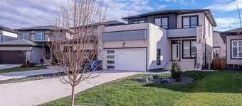 Brand New 2BR Suites + Private entrance with Free parking & washer, dryer & iron