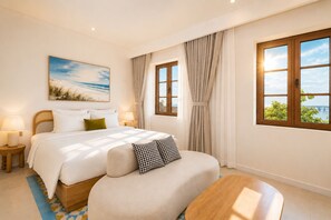 Window Suite Firework Ocean | Minibar, desk, laptop workspace, blackout drapes - Noska Hotel (Phu Quoc)