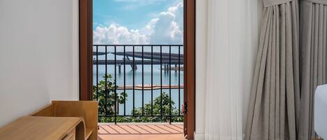 Balcony Suite Firework Ocean | Desk, laptop workspace, blackout drapes, soundproofing