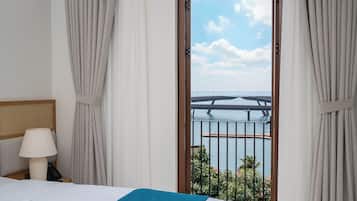 Desk, laptop workspace, blackout curtains, soundproofing