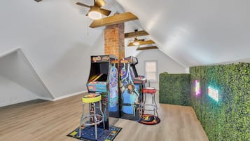 Spielezimmer