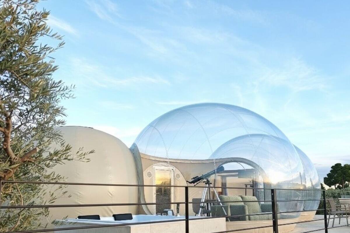 Habitación panorámica | Ropa de cama de alta calidad, edredón, minibar y wifi gratis