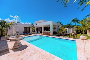 Pool - Palm Escape Villa, Pool, AC, BBQ, Fountain (Cabarete)