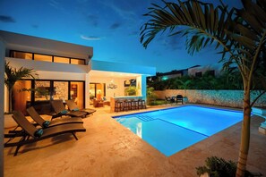 Pool - Palm Escape Villa, Pool, AC, BBQ, Fountain (Cabarete)