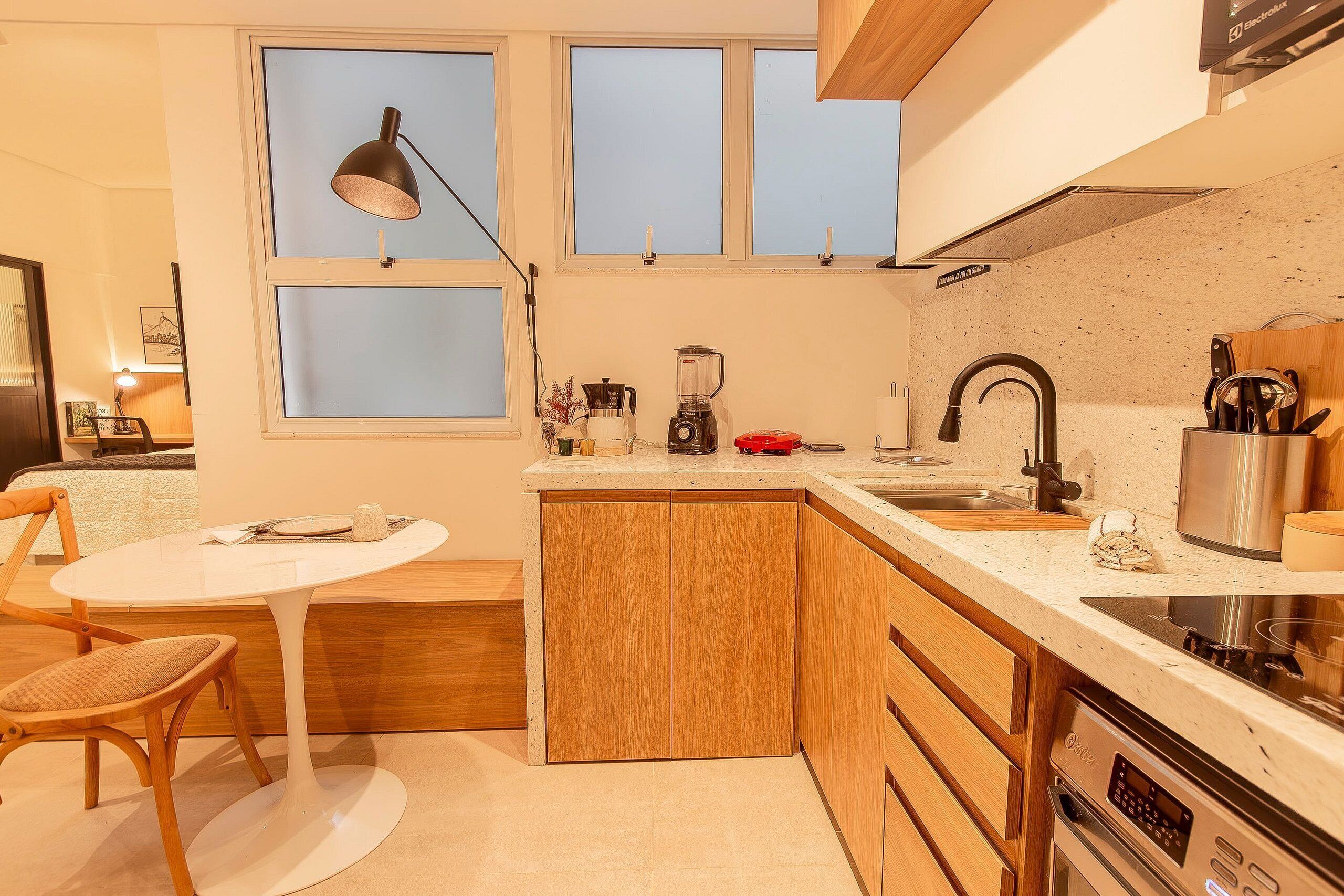 Coffee/tea maker, fridge, microwave, oven