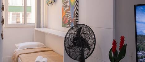 1 bedroom, iron/ironing board, internet, bed sheets