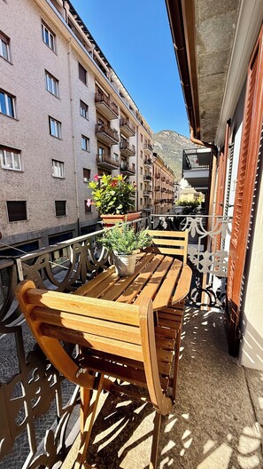 Outdoor dining - Casa Kiara takes you to the heart of Domodossola (Domodossola)