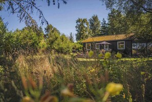 Property grounds - Coastal Family Retreat - 150M to the Beach (Gørlev)