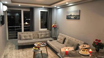 Family Suite | Front of property