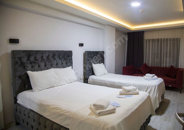 Family Süit | Oturma alanı | Akıllı televizyon, oyun konsolu, Netflix, Hulu 