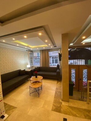 Khu tiếp khách ở sảnh