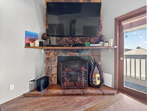 Interior - Timbernest Retreat – Spacious Multi-Level Condo Near Both Lifts (Brian Head)