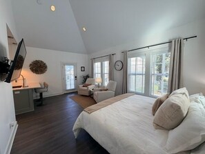 4 bedrooms, desk, iron/ironing board, travel crib