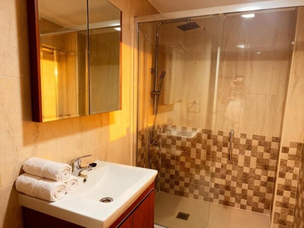 Apartamento Confort, vistas a la montaña | Baño