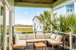 Terrace/patio - 5Br Home in Sunny Beach Galveston with Ocean Views! (Galveston)