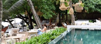 Banana Bunks Mirissa