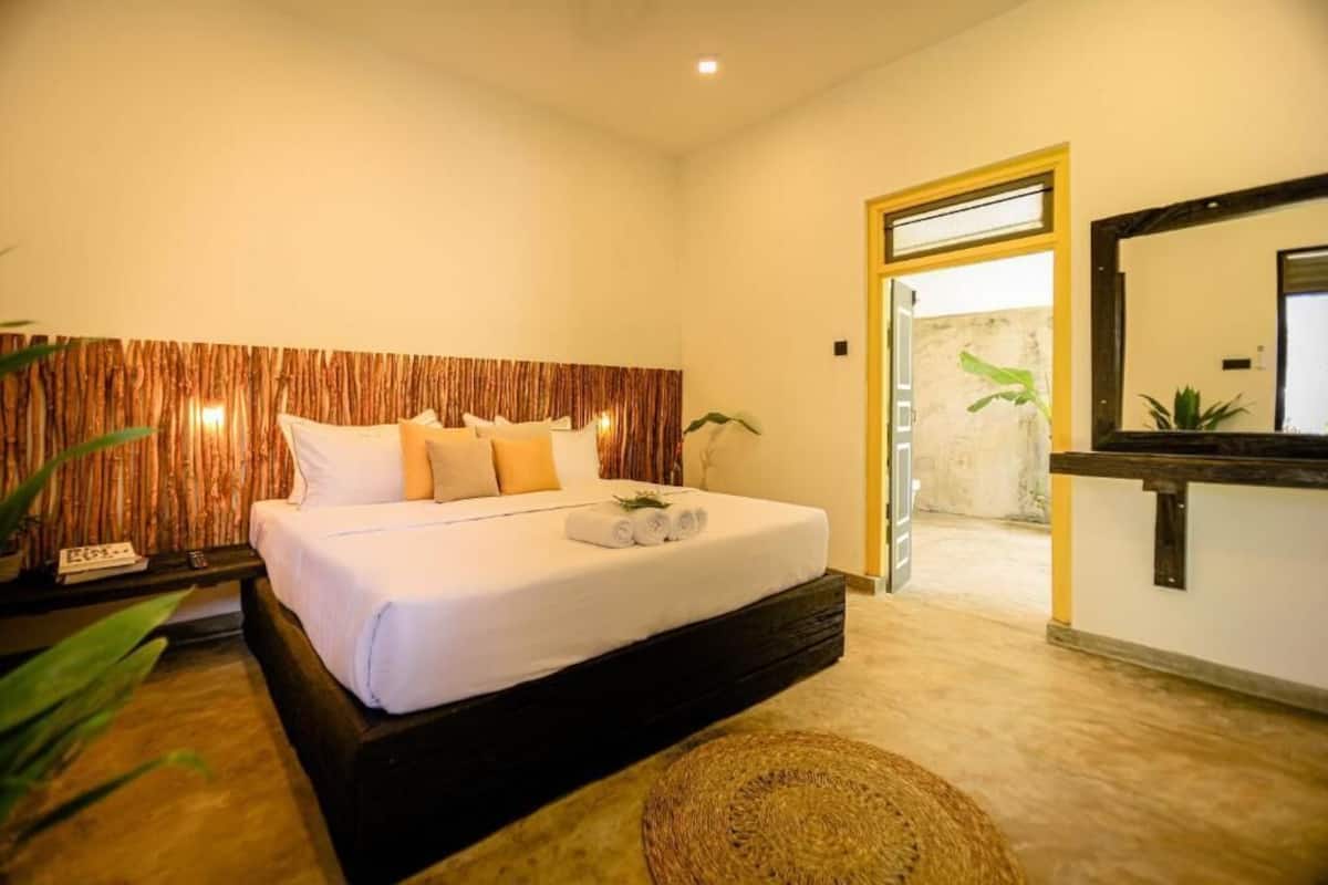 Deluxe dubbelrum - badkar | Sängkläder