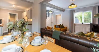 Pass the Keys | 4-Bed Home with Garden & Parking | Near Durham