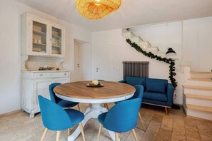 Dining - Charming Tuscany Villa w/ Private Infinity Pool (Castel del Piano)