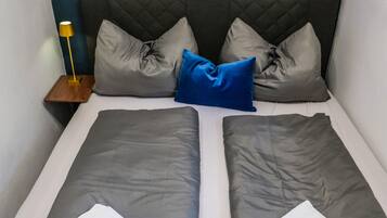 Schreibtisch, Bügeleisen/Bügelbrett, kostenloses WLAN, Bettwäsche