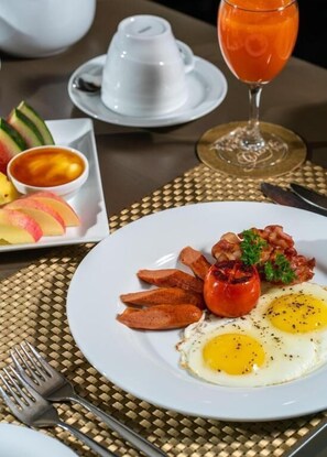 Breakfast meal - Clove Villa Kandy (Kandy)