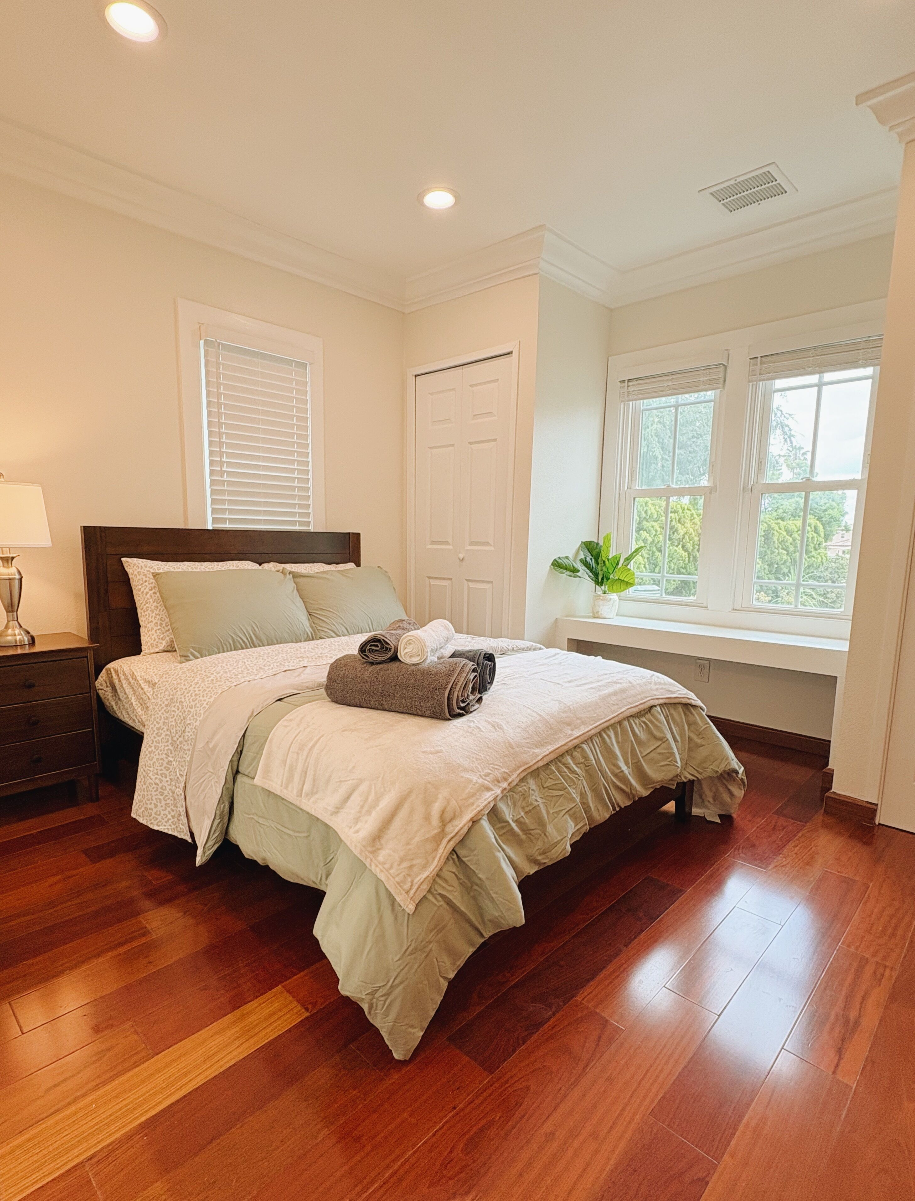 2 Schlafzimmer, Zimmersafe, kostenloses WLAN, Bettwäsche