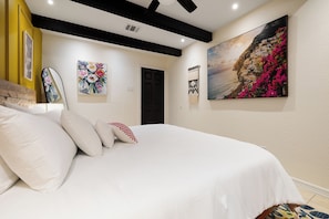 1 bedroom, iron/ironing board, WiFi, bed sheets - Casa Alebrije is a cozy apartment King size bed fully equippedin weslaco (Weslaco)