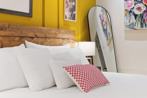 1 bedroom, iron/ironing board, WiFi, bed sheets