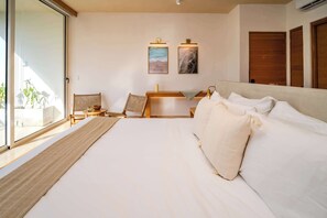 Desk, iron/ironing board, WiFi, bed sheets