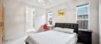 Bright Maple Suite