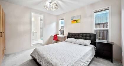 Bright Maple Suite
