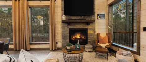 Smart TV, fireplace, table football, ping pong