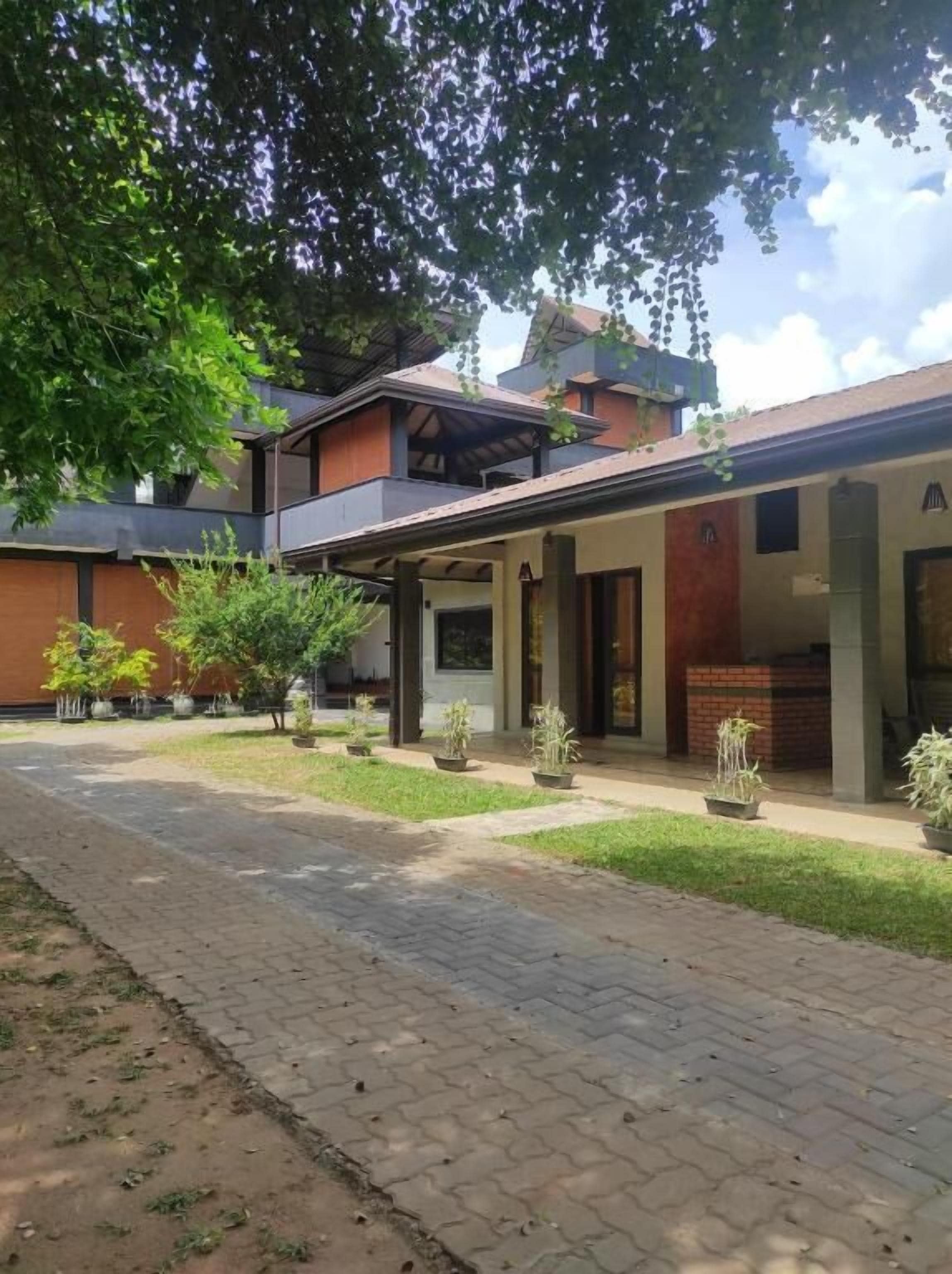 บริเวณภายนอก