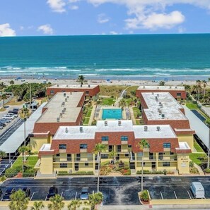 Exterior - NEW LISTING - Upscale 2 King Beds-One Level-Pool Front- Steps to Beach & Pier! (Cocoa Beach)