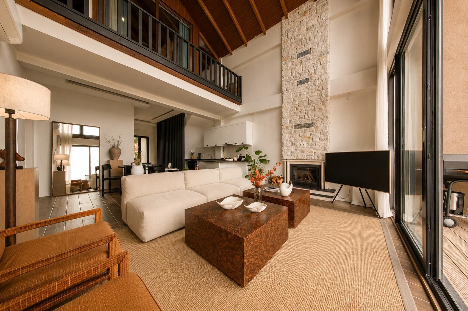 Superior Villa, Lake View | Premium bedding, in-room safe, iron/ironing board, free WiFi