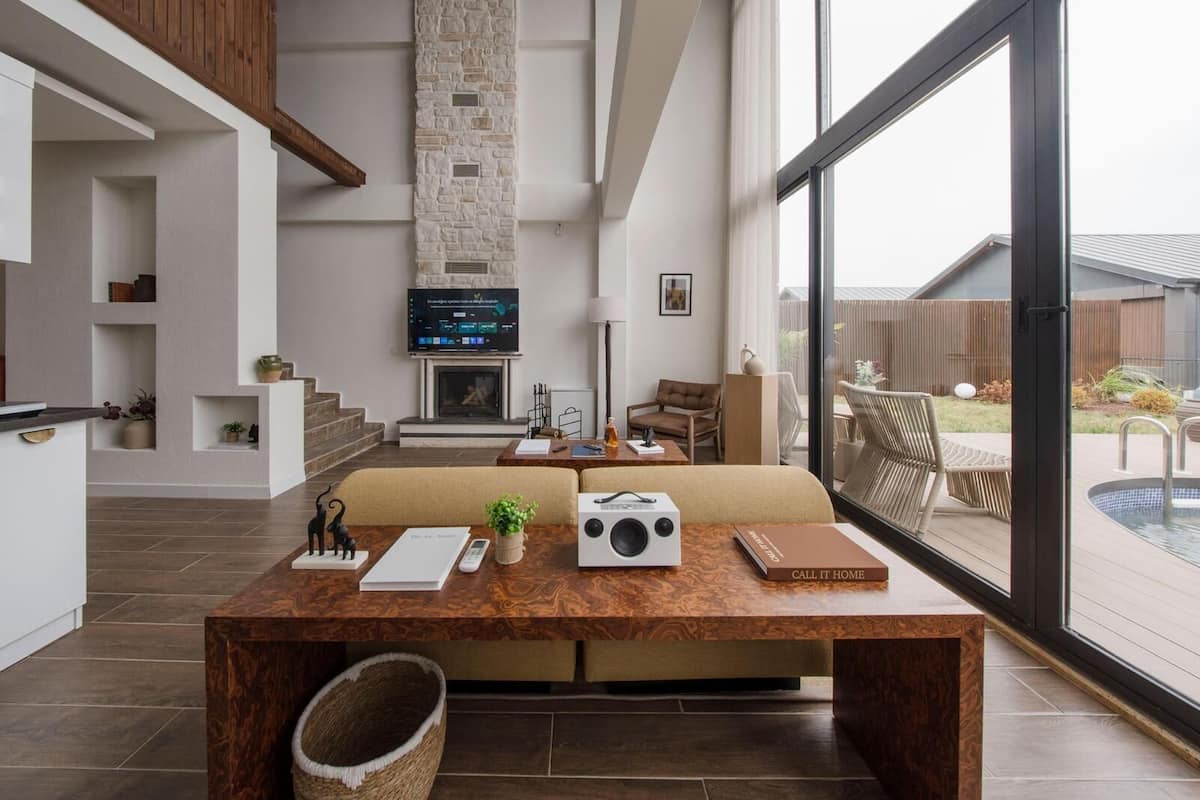 Superior Villa, Lake View | Living area | 55-inch Smart TV with digital channels