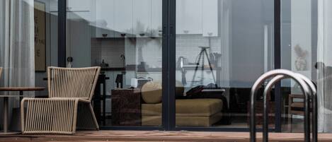 Vila Superior, pemandangan danau | Seprai premium, brankas, setrika/meja setrika, dan Wi-Fi gratis