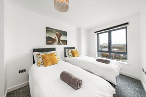 1 chambre, fer et planche à repasser, Wi-Fi gratuit, draps fournis
