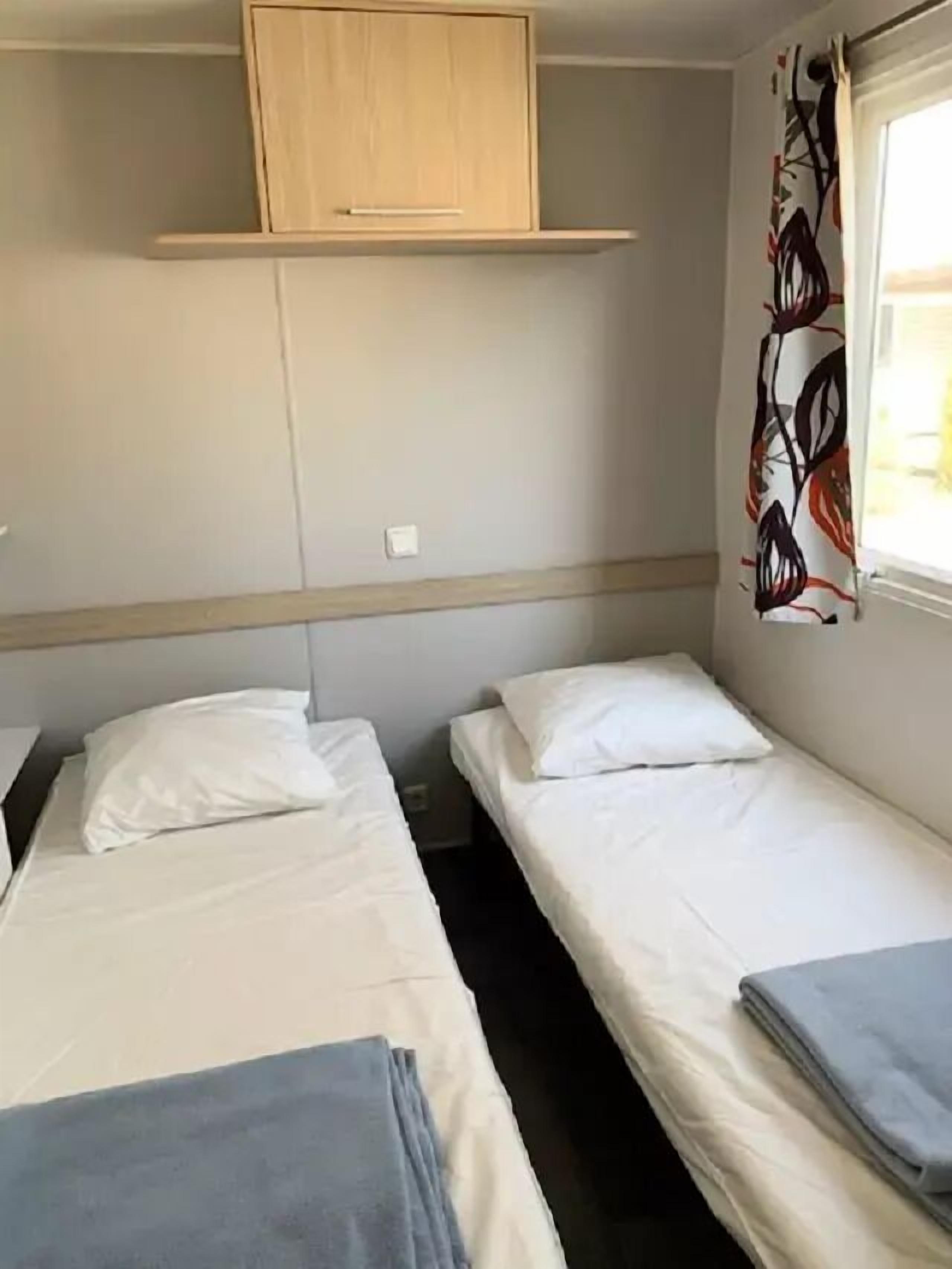 2 bedrooms, in-room safe