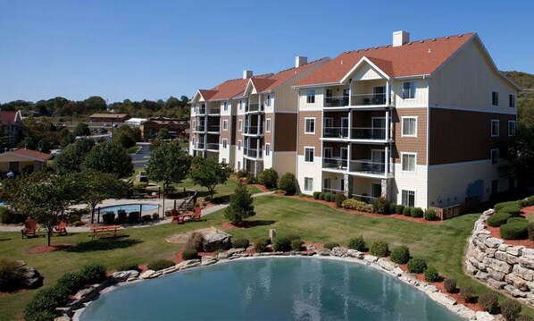 المنشأة من الخارج