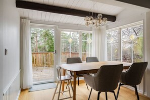Dining - Modern family home next to Mälaren in Mariefred (Mariefred)