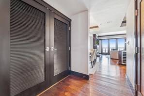 Interior - Three-Bedroom · 3.5 Bath · Top-Floor · Sleeps 8 (Truckee)