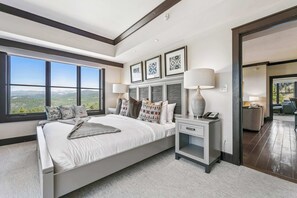 3 habitaciones, tabla de planchar con plancha y wifi gratis 