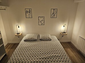 1 bedroom, WiFi, bed sheets - Apparently (Naintré)