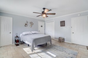 4 chambres, fer et planche à repasser, accès Internet, draps fournis