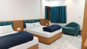 Superior Room | Desk, laptop workspace, free WiFi
