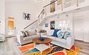 Smart TV - Boater’s Paradise! Newly decorated canal home with new boat dock. (Ocean Isle Beach)