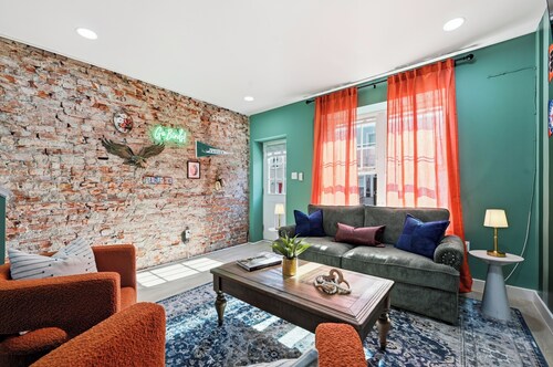 PennU • Grill • Fire Pit • Pool Table • Pac Man