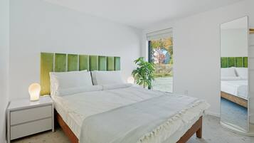 2 bedrooms, desk, iron/ironing board, free WiFi